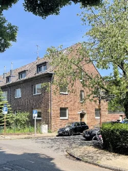 Bestandsobjekt - Haus kaufen in Düsseldorf - Düsseldorf-Derendorf: Einfamilien-Stadthaus in außergewöhnlicher Lage