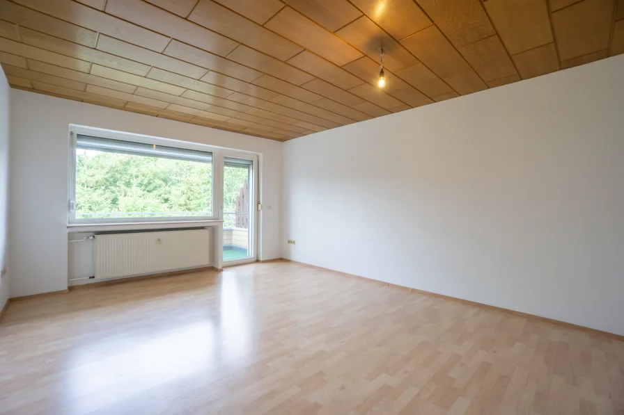 Wohnzimmer - Wohnung kaufen in Remscheid - Energetisch auf hohem Niveau! 65qm ETW in Remscheid-Vieringhausen!