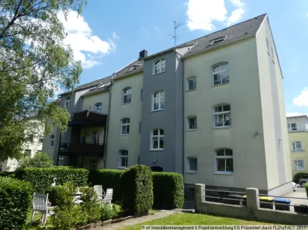 Außenansicht - Wohnung mieten in Remscheid - Schöne 2-Zimmerwohnung mit separatem Mansardenzimmer!