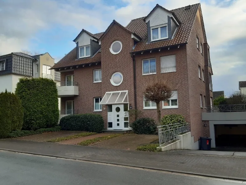 Frontansicht - Wohnung mieten in Bad Sassendorf - Schicke Erdgeschosswohnung in zentraler Lage mit großer Sonnenterrasse