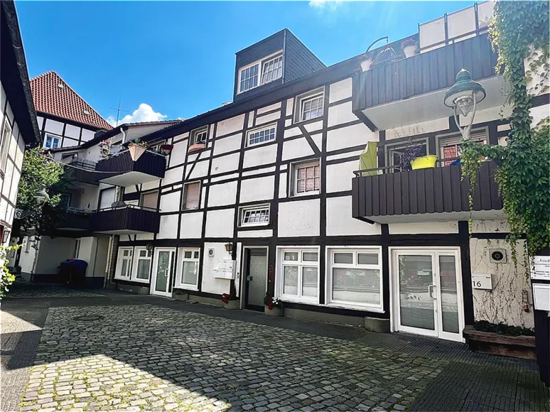 Balkonansicht - Wohnung kaufen in Soest , Westf - Zentraler geht es nicht!Attraktive  Stadtwohnung mit Balkon im Soester Zentrum!