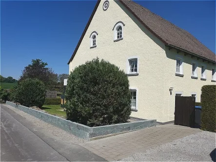 Ansicht Süden - Haus kaufen in Möhnesee - Sanierter Resthof mit einzigartigem Charme in Möhnesee-Wippringsen!