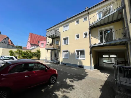 Innenhof04 - Wohnung kaufen in Soest - GELEGENHEIT 3-ZIMMER-WOHNUNG  MIT  BALKON  &  EINSTELLPLATZ  IM  ZENTRUM  *FREI*