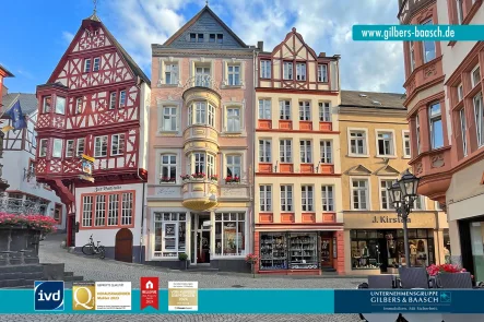 Historisches Gründerzeithaus am Marktplatz - Haus kaufen in Bernkastel-Kues - Traditionsreiches Café direkt am Marktplatz mit attraktiver Maisonette-Wohnung in Bernkastel-Kues