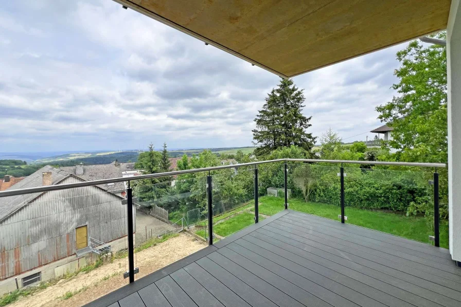 Balkon mit Weitblick ins Ruwertal