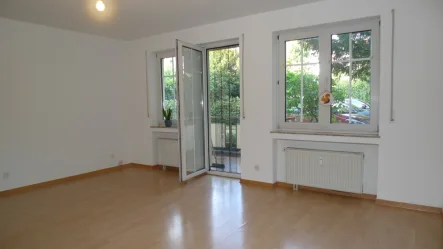 Wohnzimmer - Wohnung mieten in Trier - Schöne 3-Zimmer-Wohnung mit Balkon und Stellplatz!