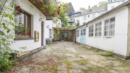 Hof - Haus kaufen in Trier - Wohnhaus mit Werkstatt oder mit... - haben Sie eine Idee?