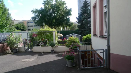 Terrasse - Wohnung mieten in Trier - Schönes 1-Zimmer-Appartement - mit Terrassennutzung!