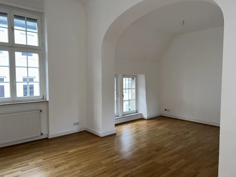 Wohnzimmer - Wohnung mieten in Trier - Schöne 2-Zimmer-Altbauwohnung am Dom