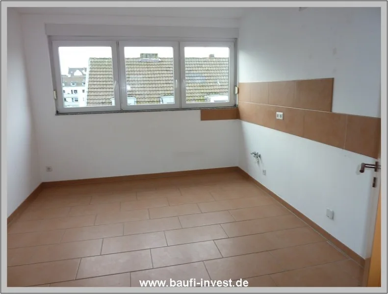 Küche - Wohnung mieten in Duisburg - + + + 3 Zi-Maisonette-WHG. GEHOBENE AUSSTATTUNG, BALKON, NIEDRIGENERGIEHAUS + + +