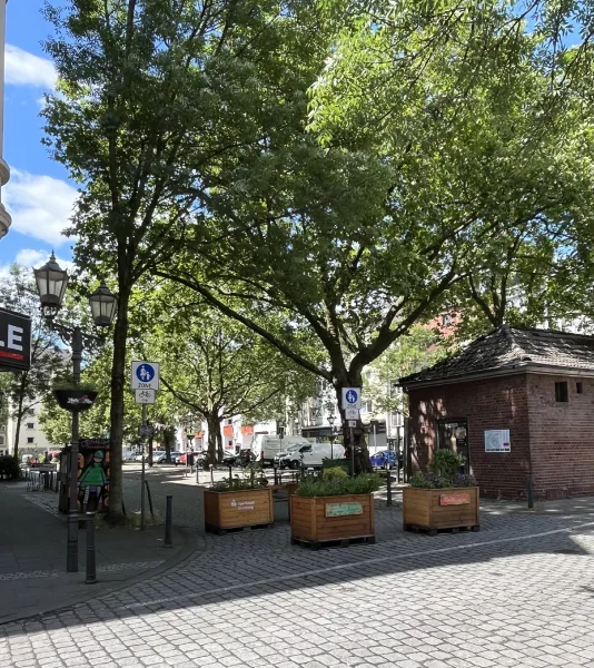 Marktplatz Ruhrort Vis a Vis