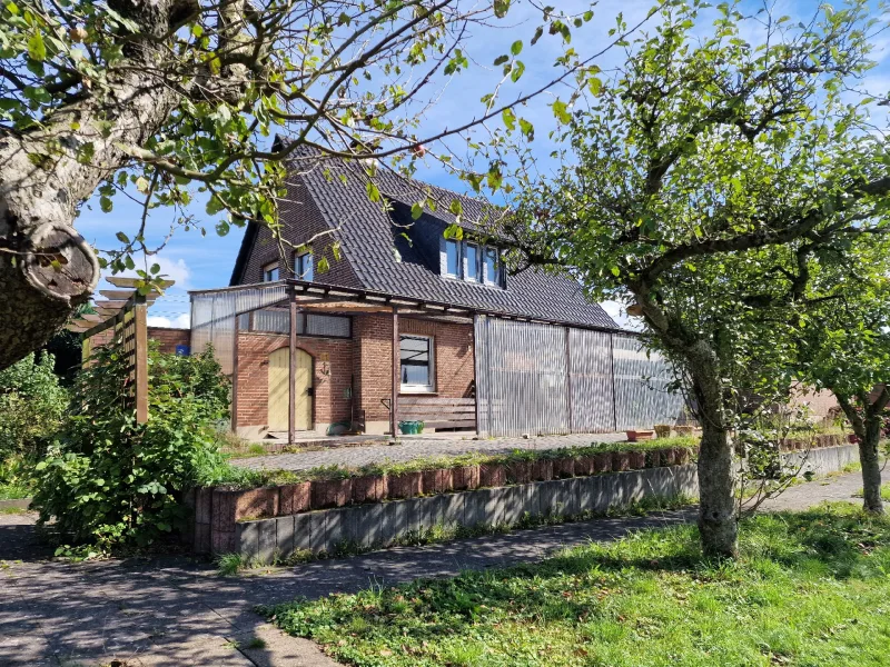 Haus vom Garten - Haus kaufen in Rheinberg - EFH mit großem Grundstück in Alpsray - Perfekt für Familien!