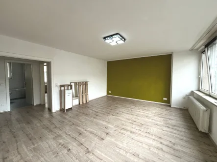 Wohnzimmer Bild 1 - Wohnung mieten in Wuppertal - Citywohnung! 2-Zimmerwohnung Innenstadt Wuppertal-Barmen 