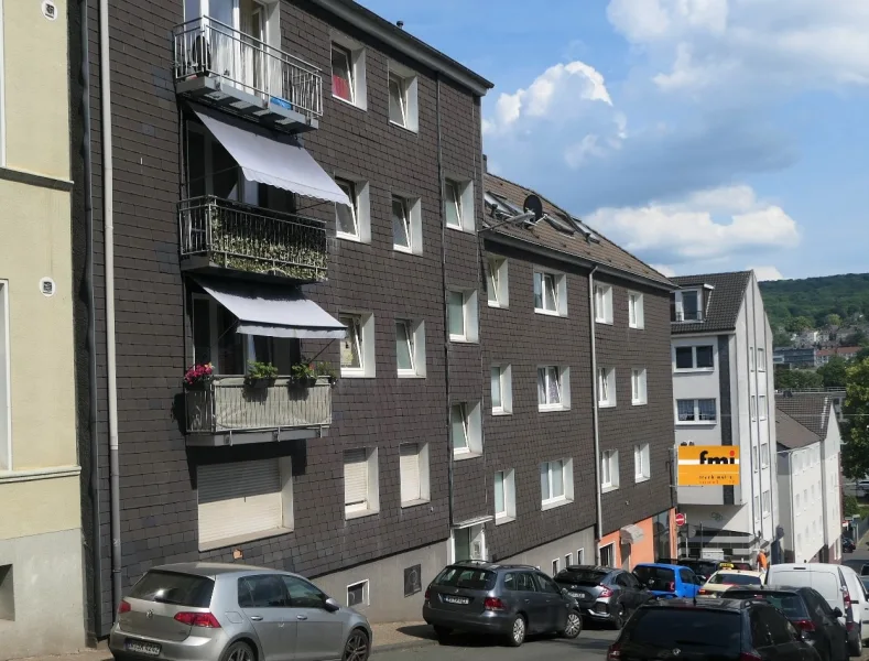  - Zinshaus/Renditeobjekt kaufen in Wuppertal - GEPFLEGTES ANLAGEOBJEKT- MODERNISIERT UND GEDÄMMT - MIT BALKONEN  