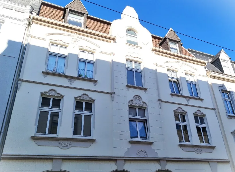  - Zinshaus/Renditeobjekt kaufen in Wuppertal - GEPFLEGTES MEHRFAMILIENHAUS MIT 6 WOHNEINHEITEN + HINTERHAUS MIT GESCHICHTE