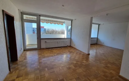  - Wohnung kaufen in Wülfrath - FREUNDLICHE FÜNF- ZIMMER-WOHNUNG MIT LOGGIA UND AUFZUG