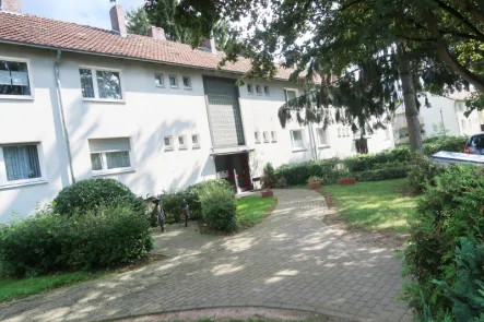 Hausansicht - Wohnung mieten in Köln - Schicke 2,5 Zimmerwohnung in Porz Gremberghoven