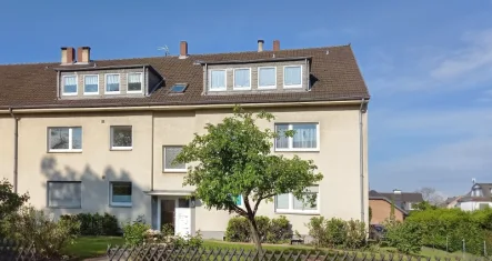 gepflegtes Wohnhaus - Wohnung kaufen in Köln - Ihr perfekter Einstieg ins Eigentum!
