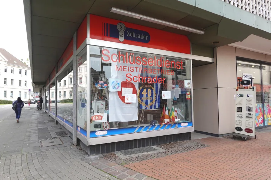 - Laden/Einzelhandel mieten in Leverkusen - Ladenlokal in der beliebten Opladener Shoppingmeile!