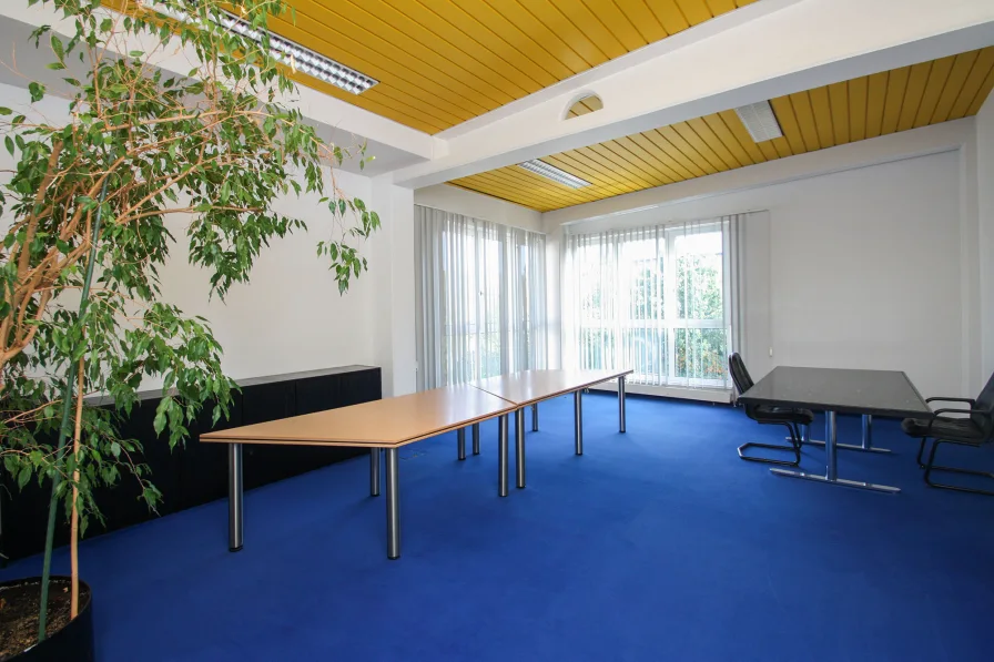 Büro - Büro/Praxis mieten in Hilden - Viel Raum für gute Geschäfte!