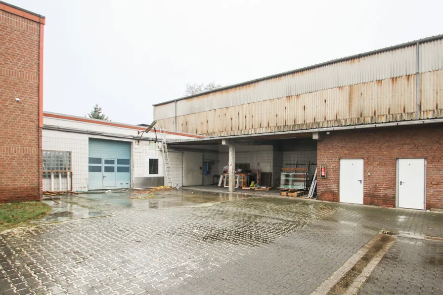 Lager / Werkstatt - Halle/Lager/Produktion kaufen in Marl - Gewerbekomplex in Autobahnnähe