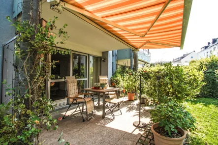 Terrasse - Wohnung kaufen in Düsseldorf - junge Gartenwohnung am Sternwartpark