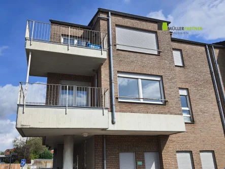 Rückansicht - Wohnung kaufen in Eschweiler - Moderne, attraktive Eigentumswohnung mit 2 KFZ-Stellplätzen im Zentrum von Eschweiler