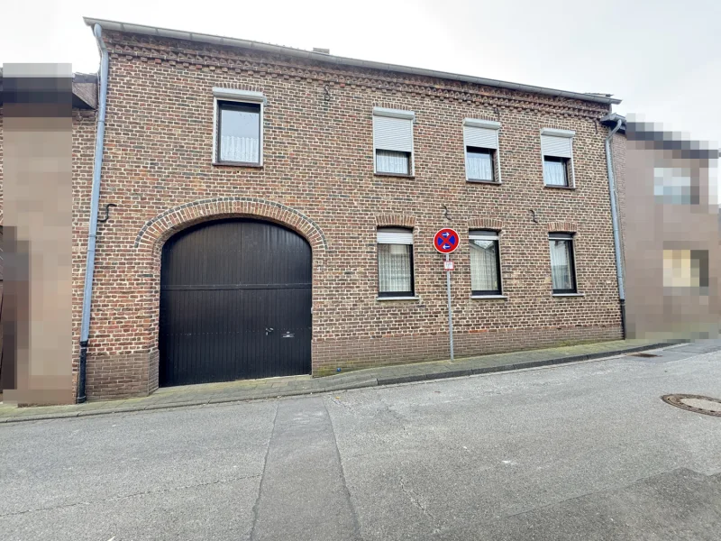 Strassenansicht  - Haus kaufen in Jülich / Barmen - Bauernhaus in ruhiger Lage von Jülich-Barmen