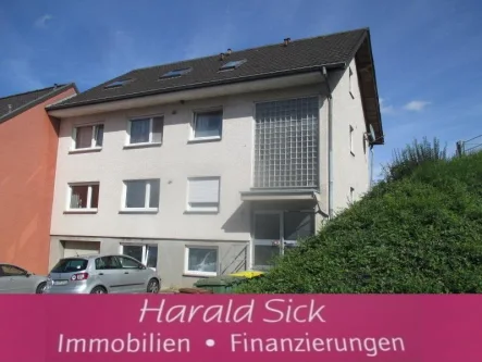  - Zinshaus/Renditeobjekt kaufen in Bornheim - UNVERBAUBARE AUSSICHTSLAGE, GEPFLEGTES 3-FAMILIENHAUS IN BORNHEIM-WALDORF!