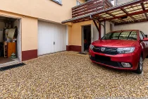 Carport und Garage