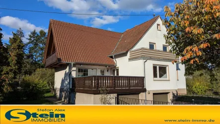 . - Haus kaufen in Staudernheim - Voluminöses 6-Zimmer-Haus mit 2 Garagen, Carport und 1400 m² Grst. in ruhiger Lage. Sofort frei!