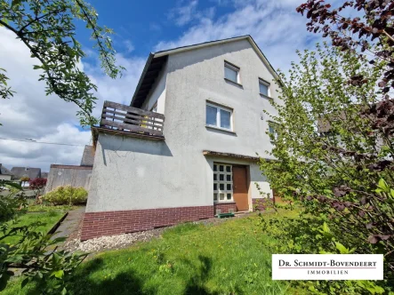 Titelbild - Haus kaufen in Großseifen - Solides Ein-/ Zweifamilienhaus in schöner Lage Nähe Bad Marienberg!