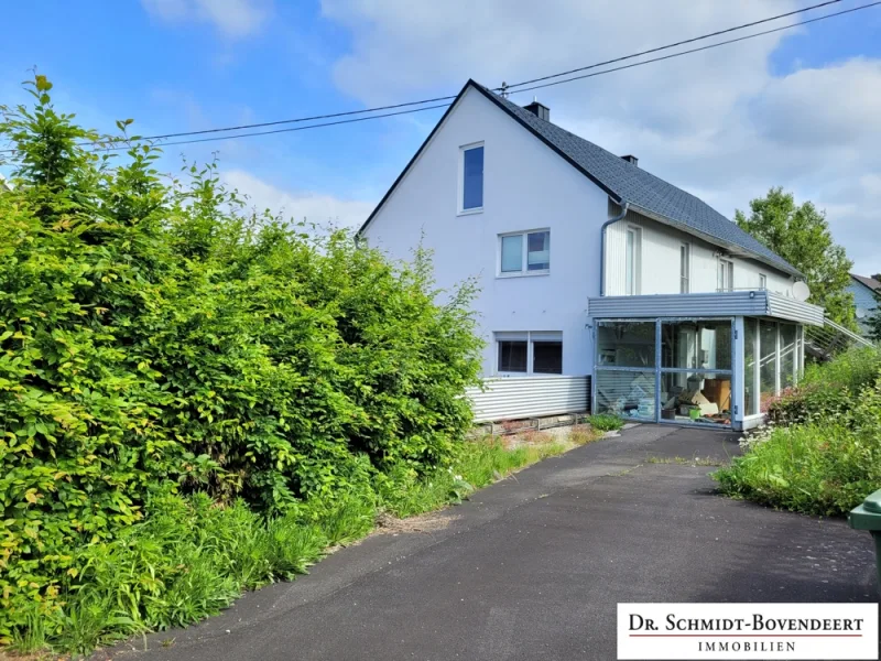  - Haus kaufen in Unnau - Zweifamilienhaus, teilsaniert, zur Selbstnutzung oder als Kapitalanlage in Unnau