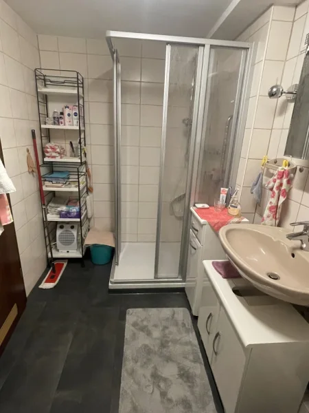 Badezimmer 1.OG