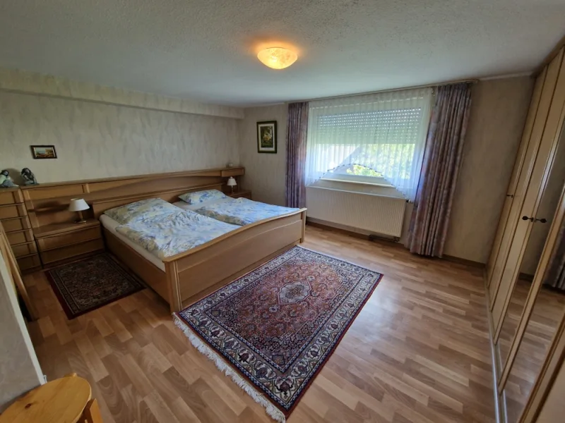 Schlafzimmer 1, OG