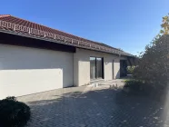 Zweite große Garage 