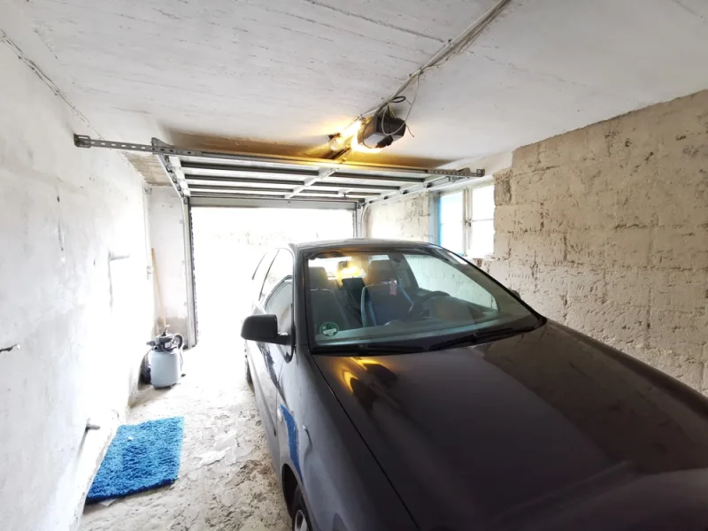 Garage innen UG