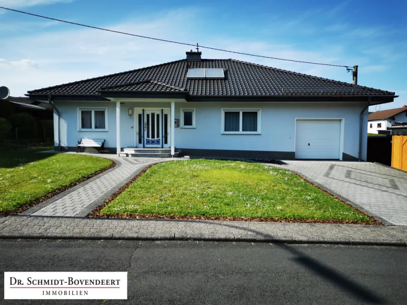  - Haus kaufen in Kaden - Gepflegter, modernisierter Bungalow mit Solarthermie, Garage, Carport und Gartenhaus!