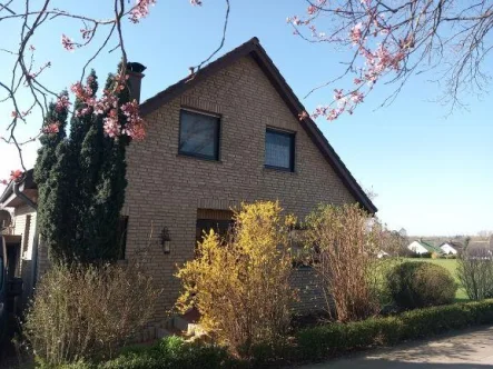 Ansicht - Haus kaufen in Bad Oeynhausen - Einfamilienhaus **RESERVIERT**