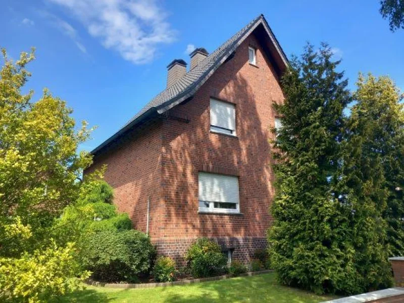 Ansicht - Haus kaufen in Bad Oeynhausen - Einfamilienhaus **RESERVIERT**