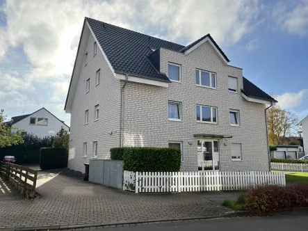 Straßenansicht - Wohnung mieten in Bad Oeynhausen - Schicke 2-Zimmer Penthousewohnung in ruhiger Lage