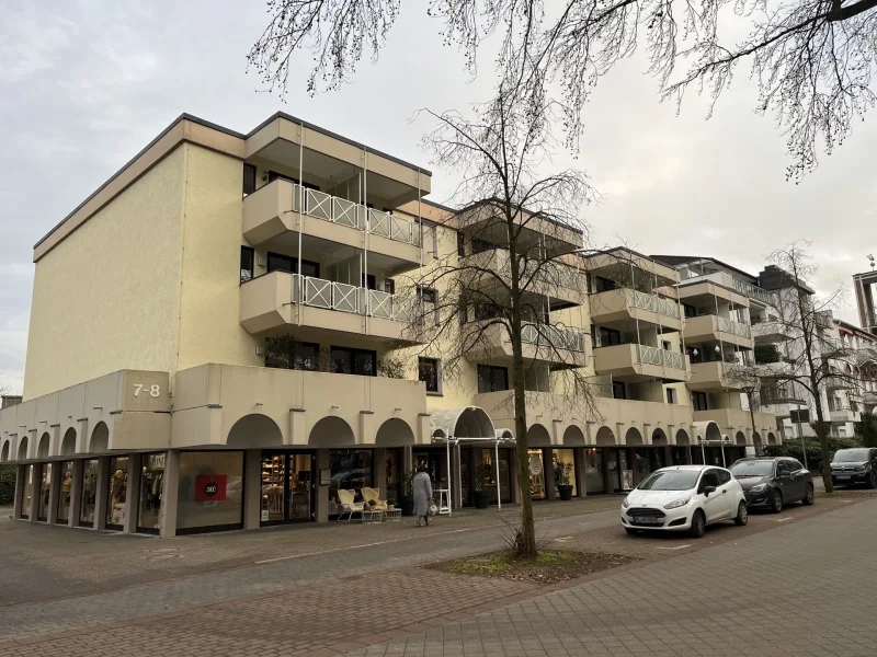 Straßenansicht - Wohnung mieten in Bad Oeynhausen - Modernisierte Wohnung am Kurpark