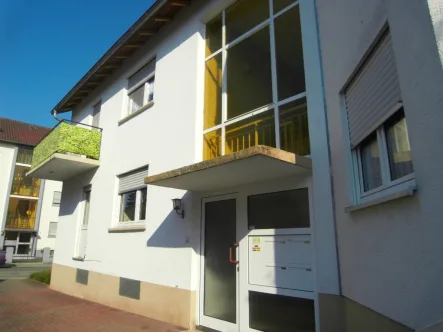 Hausansicht - Wohnung mieten in Germersheim - Moderne 3 Zimmerwohnung mit Balkon in Germersheim