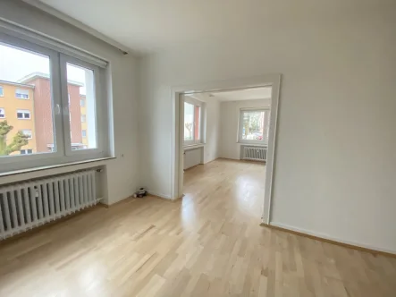  - Wohnung mieten in Bielefeld - Helle, großzügige 3,5-Zimmer-Wohnung - Bielefeld-Sieker