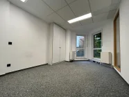 Büro mitte mit 2 Zugängen zum Balkon