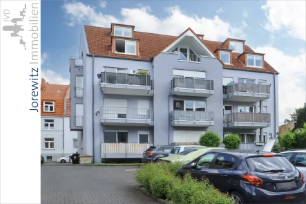 001 - Balkonansicht - Wohnung mieten in Bielefeld - Bi-West zwischen Schüco-Arena und Nordpark: 3 Zimmer-Wohnung mit Balkon und PKW-Stellplatz