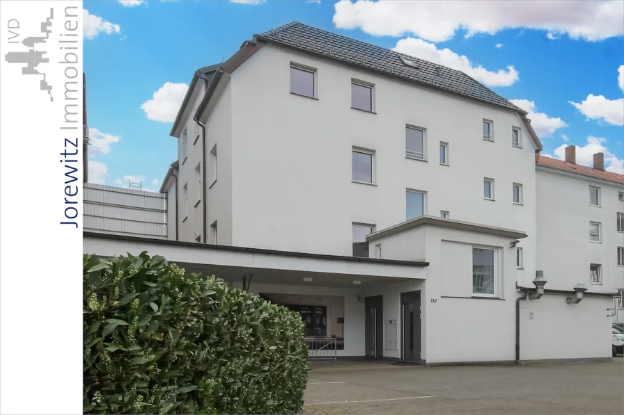 001 - Eingangsansicht - Wohnung mieten in Bielefeld - Bi-Mitte: Moderne und helle 2 Zimmer-Wohnung mit Einbauküche zwischen City und Radrennbahn