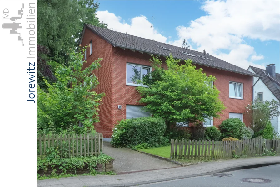 001 - Seitenansicht - Wohnung mieten in Bielefeld - Bi-Großdornberg: 3 Zimmer-Wohnung mit großem Balkon und PKW-Stellplatz