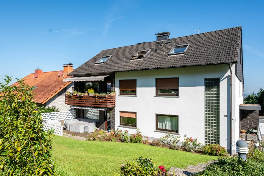 Ansicht 1 - Wohnung mieten in Bielefeld - Schicke Dachgeschosswohnung mit Gartennutzung in toller Hanglage von Bielefeld Stieghorst