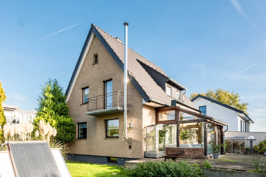 Ansicht 1 - Haus kaufen in Herford - KEINE KÄUFERPROVISION Top saniertes EFH in ruhiger Lage zwischen Bielefeld Brake und Stedefreund